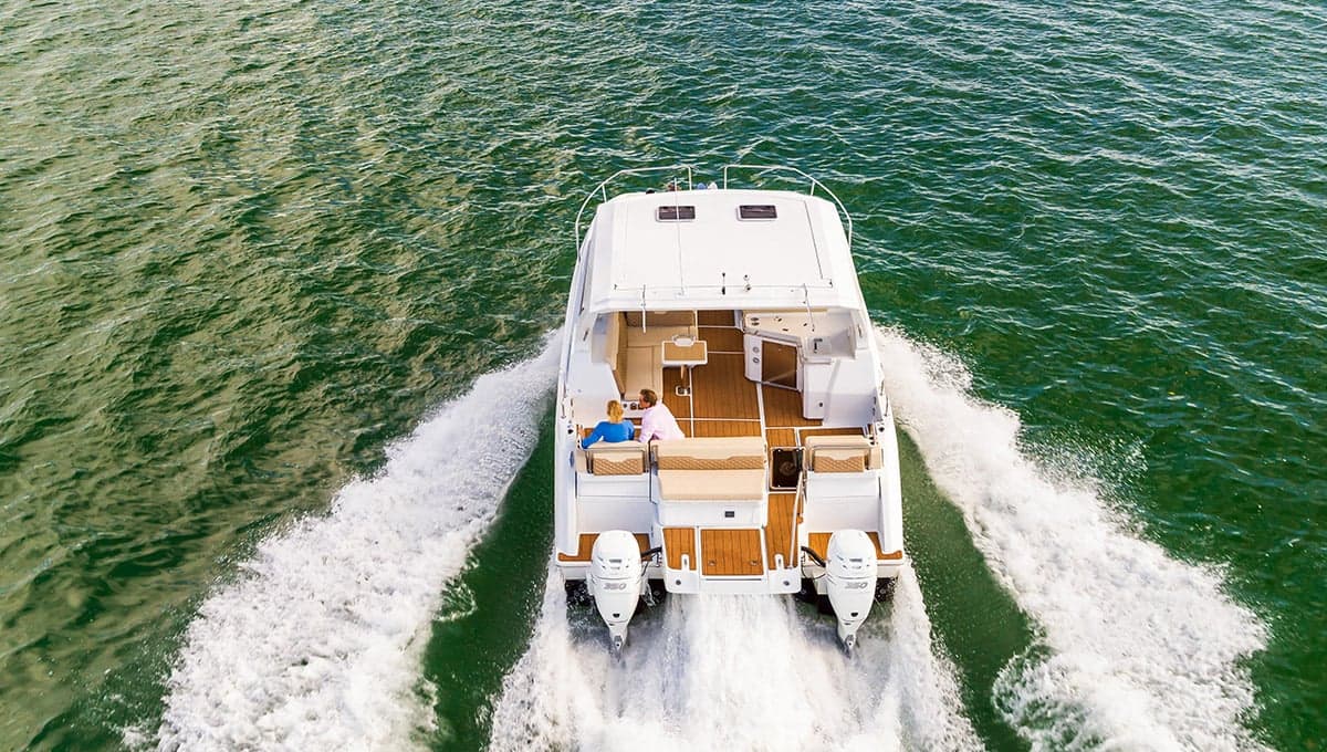 Aquila 36 Sport visto desde el aire