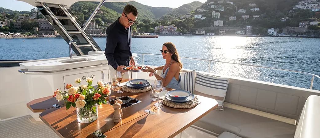 Flybridge del Aquila 46 Yacht