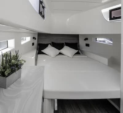 Cama doble convertible en sofá del Kumbra 34