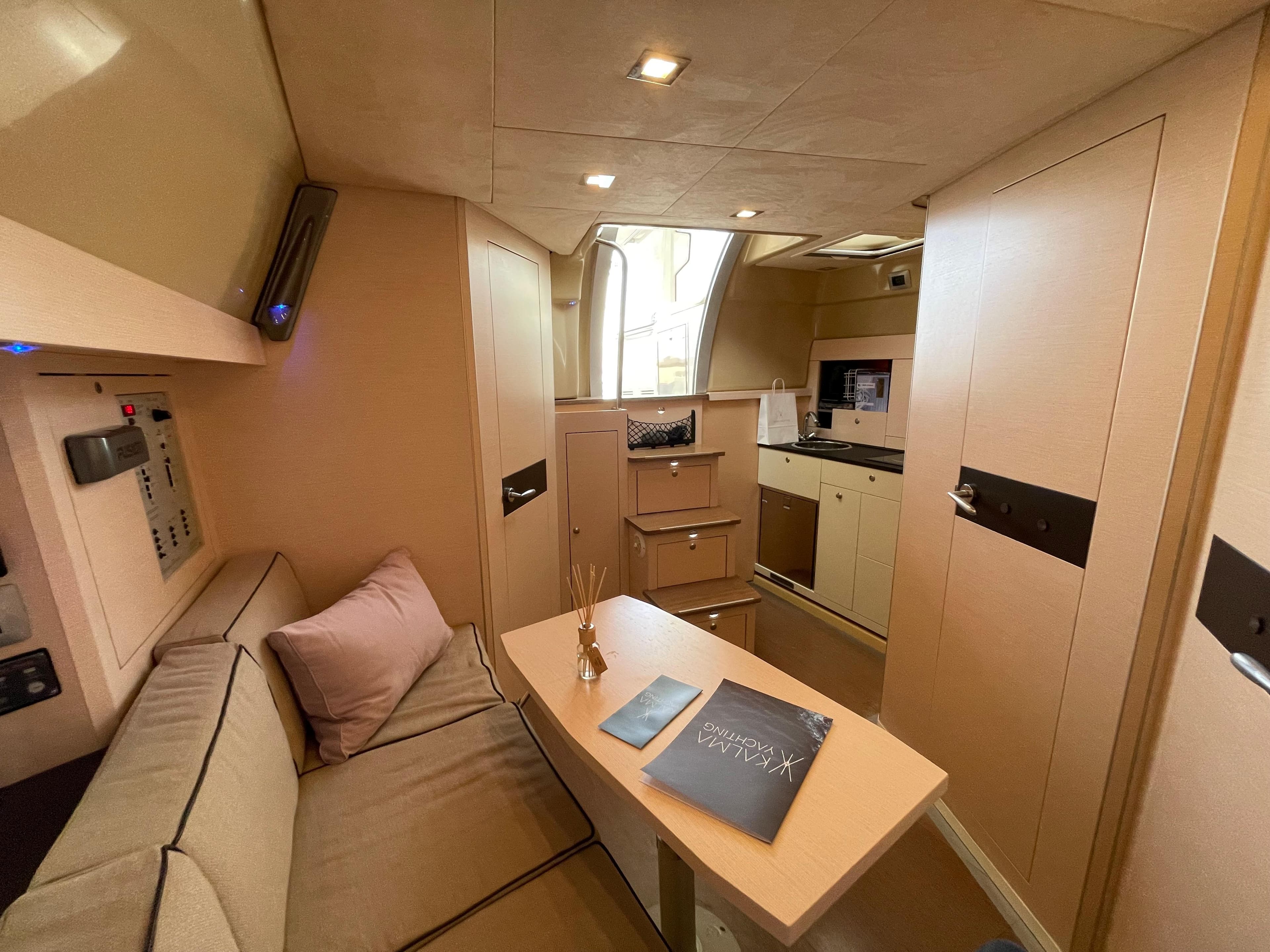 Cranchi M38 · 36