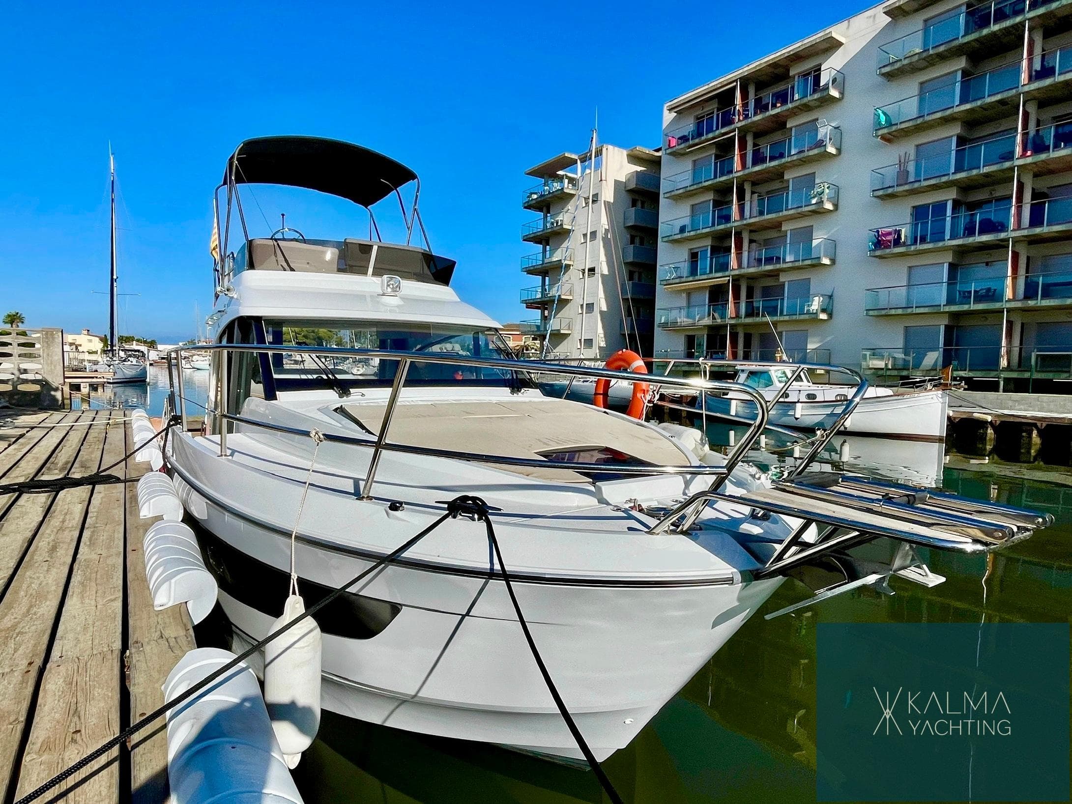 Beneteau Antares 11 Fly · 2