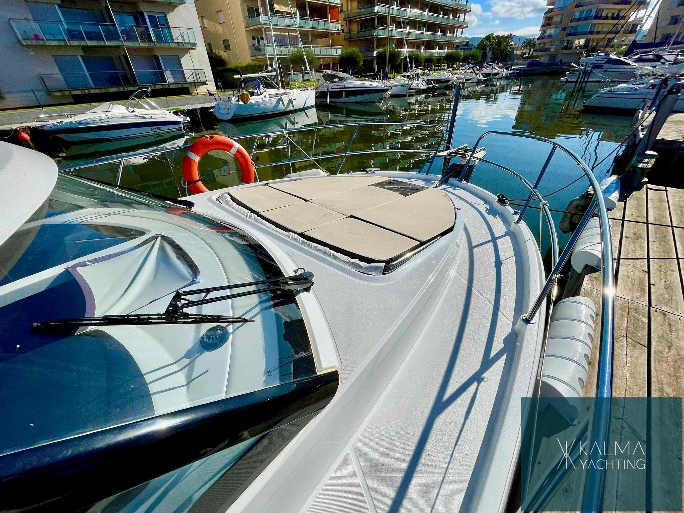 Beneteau Antares 11 Fly · 6
