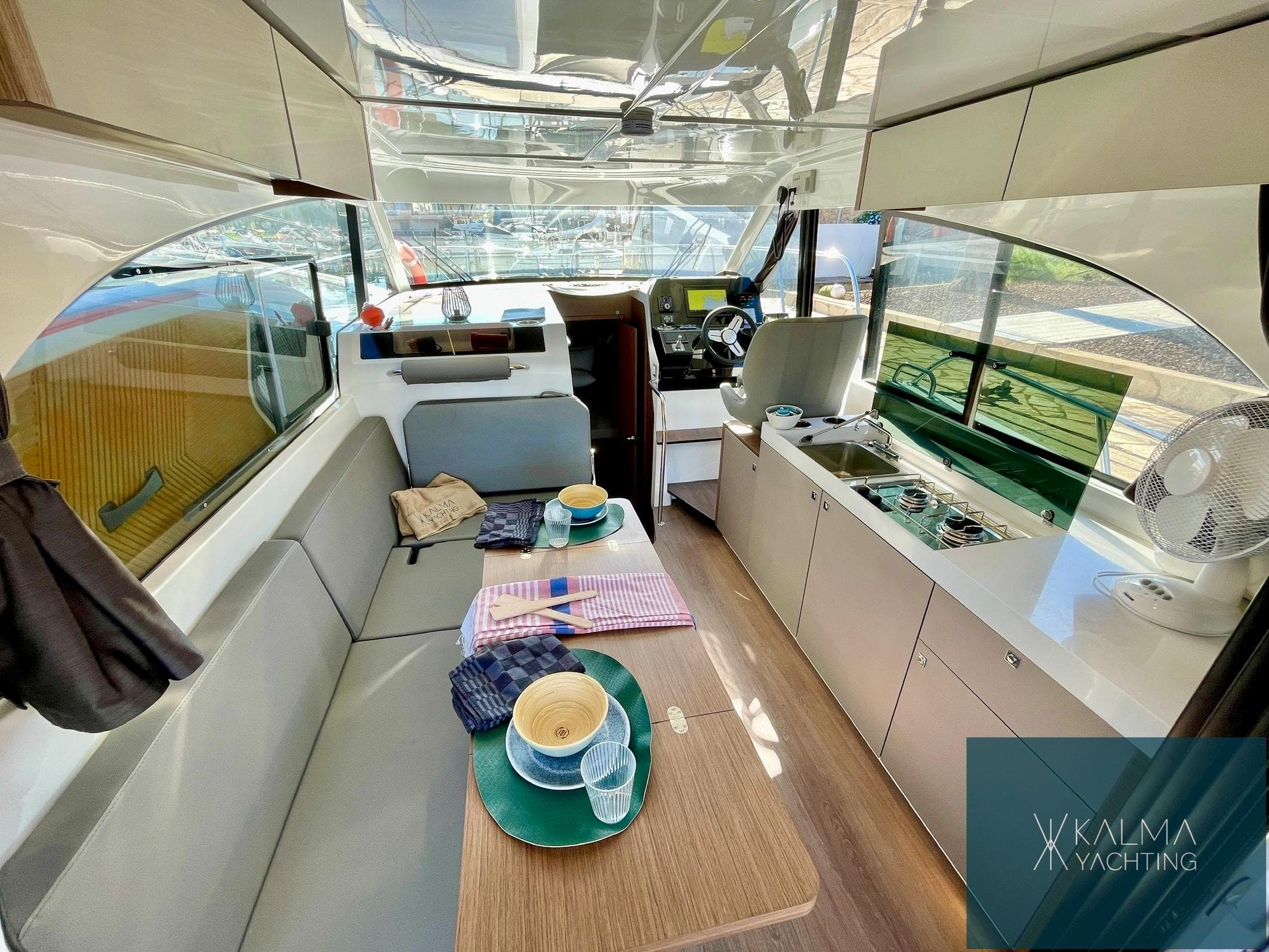 Beneteau Antares 11 Fly · 19