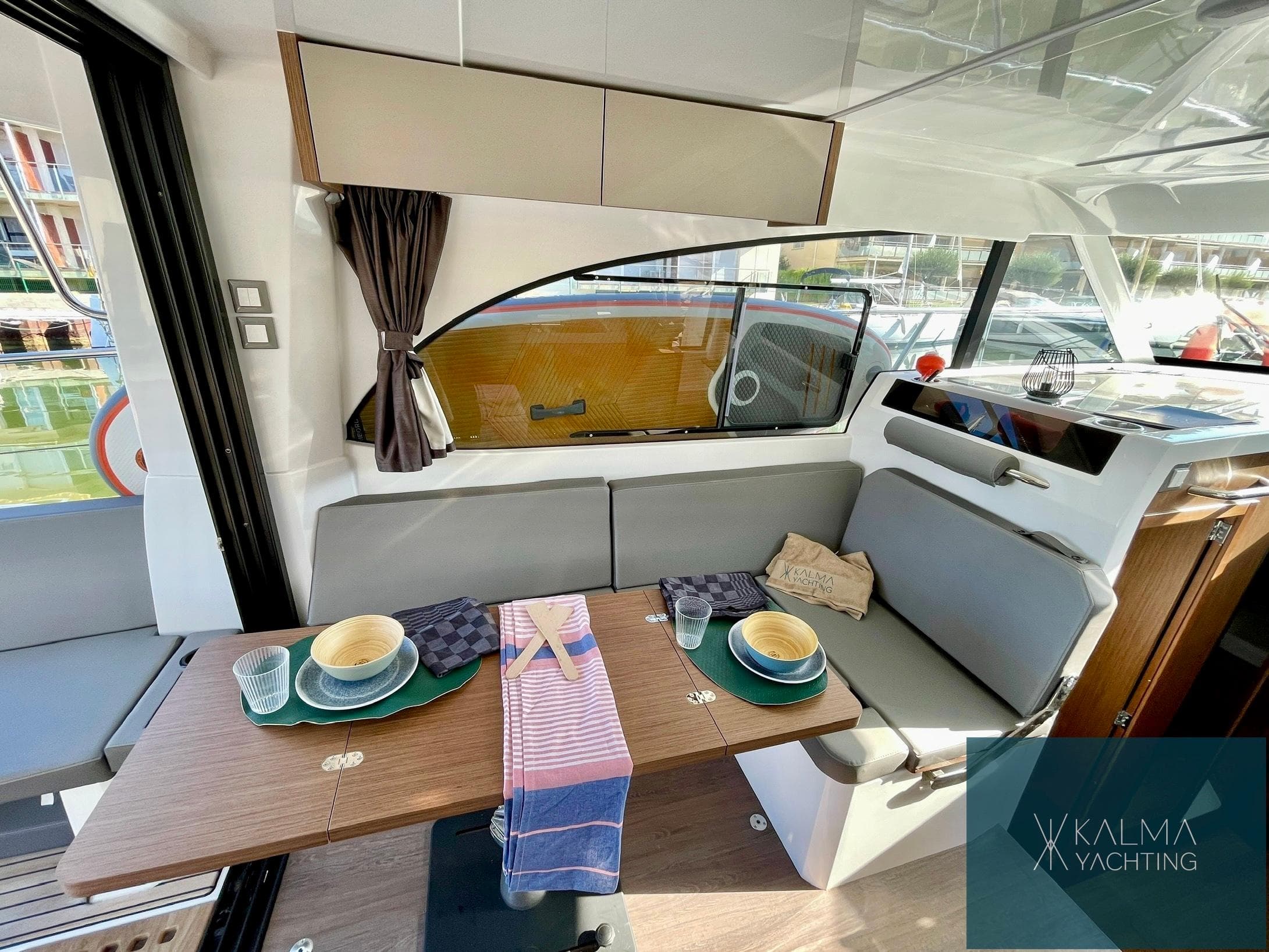Beneteau Antares 11 Fly · 20