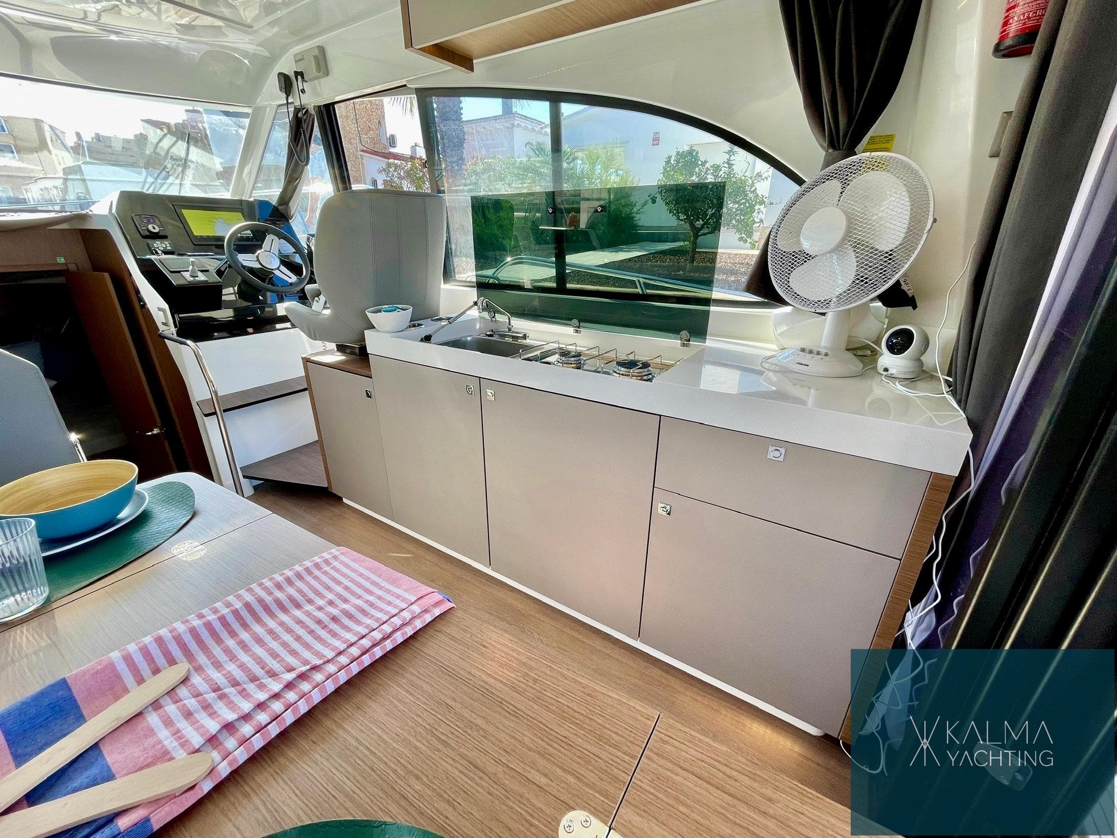 Beneteau Antares 11 Fly · 21