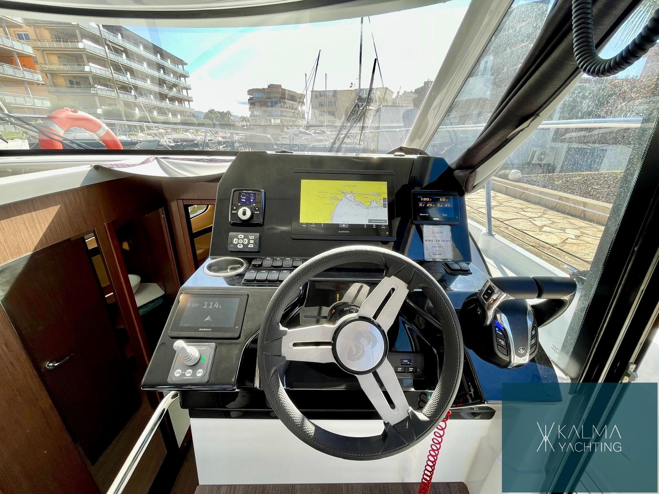 Beneteau Antares 11 Fly · 28