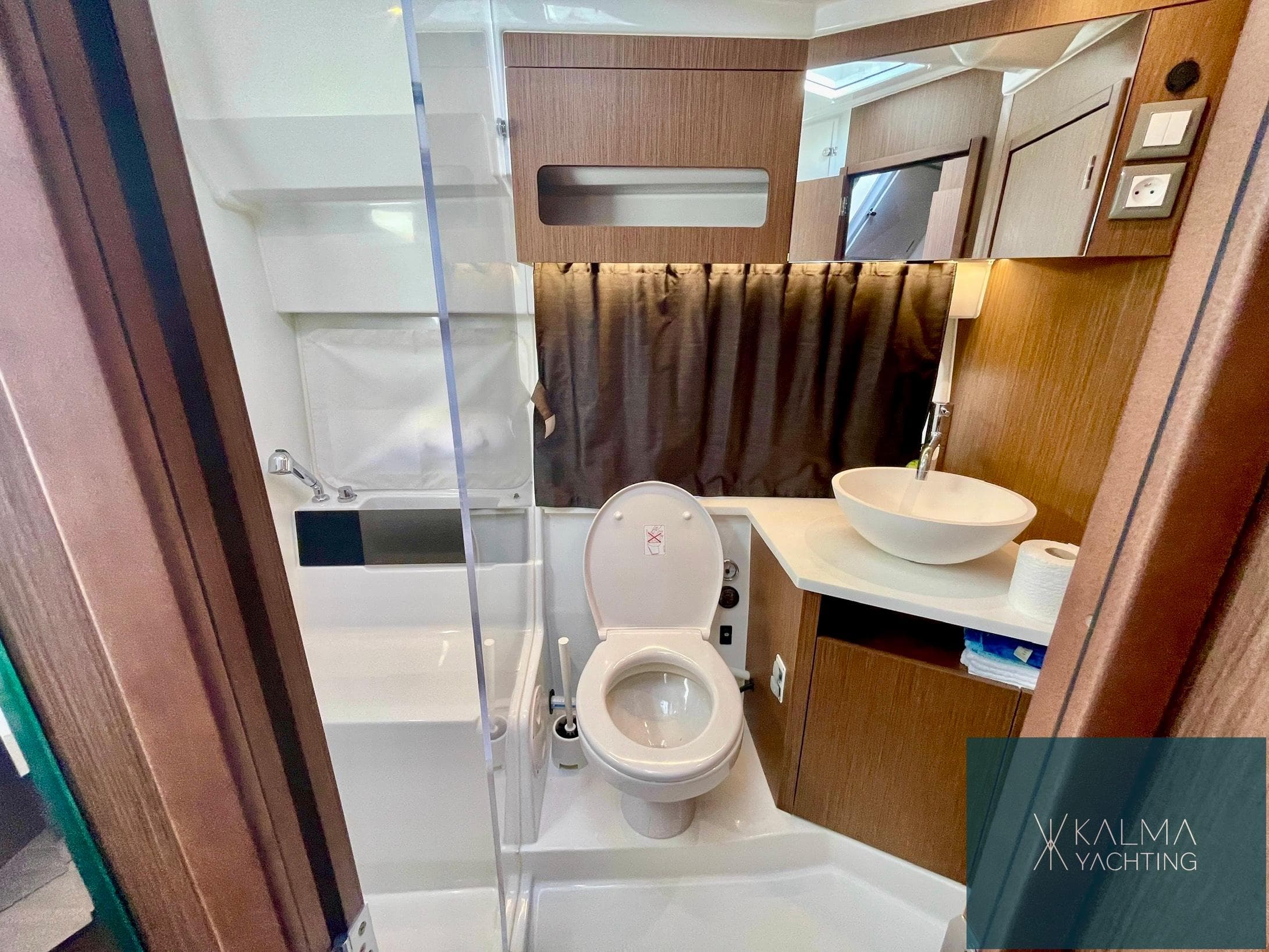 Beneteau Antares 11 Fly · 44