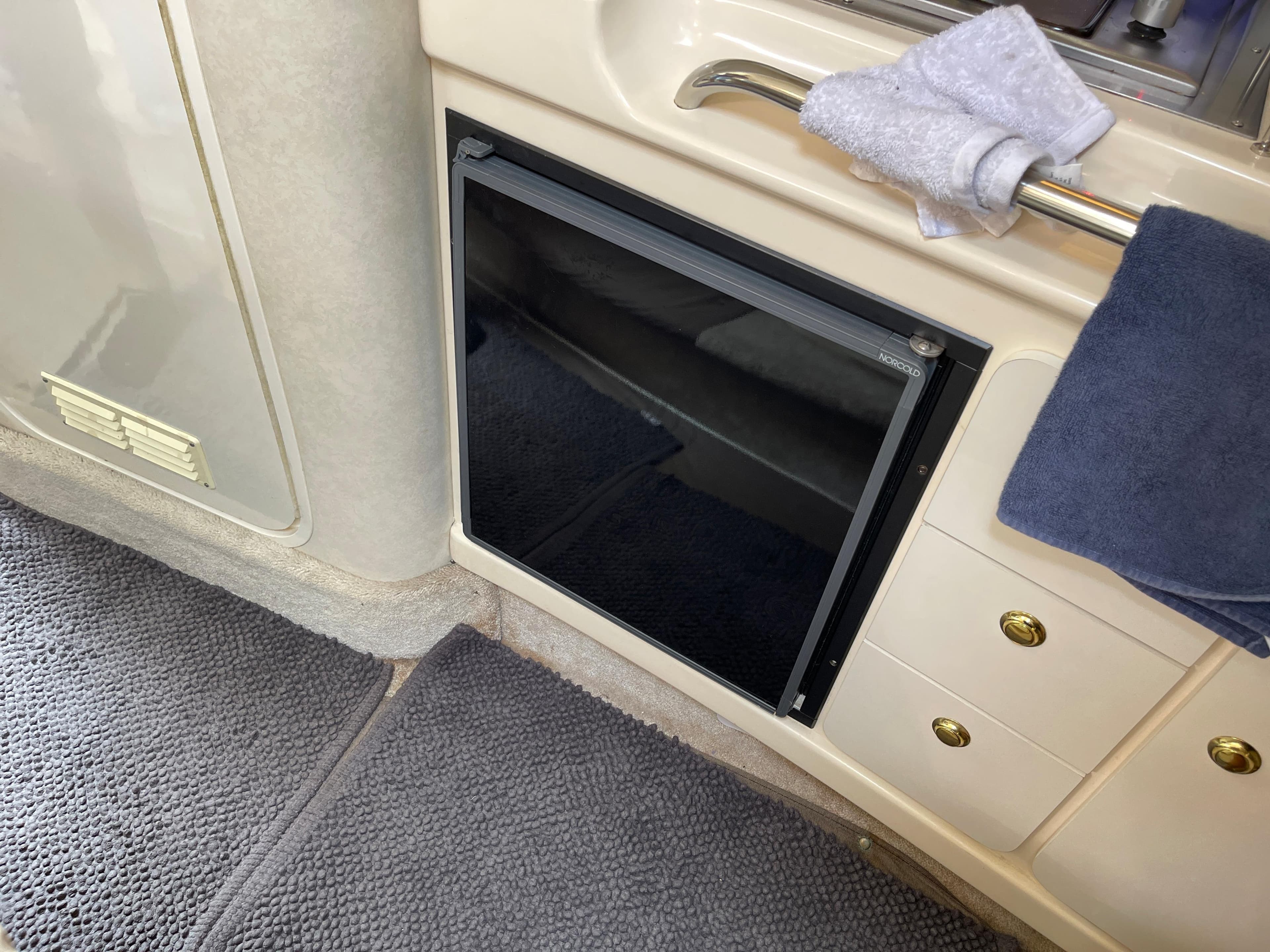 Sea Ray 290 Sundancer · 28