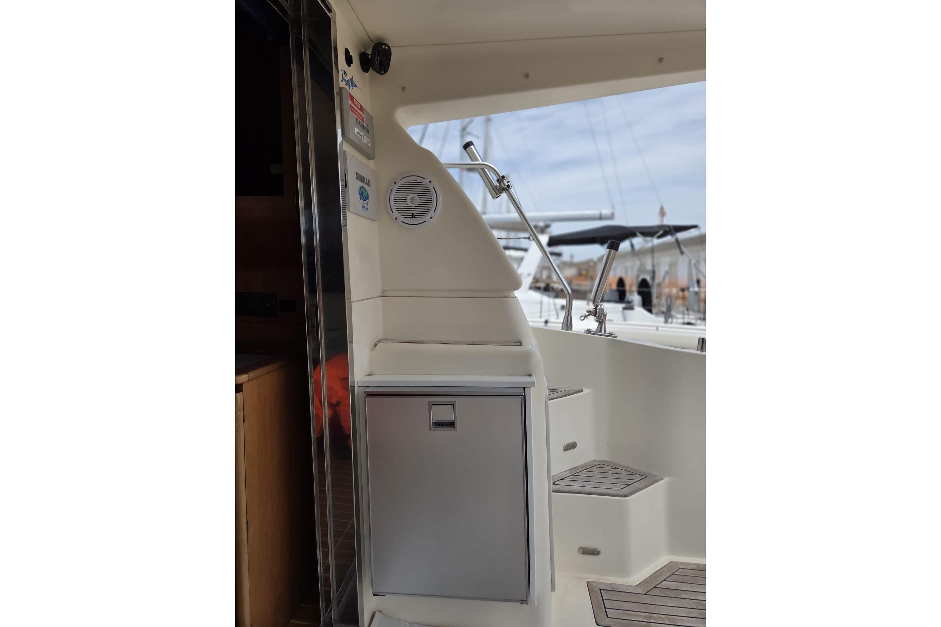 Azimut 43 · 10