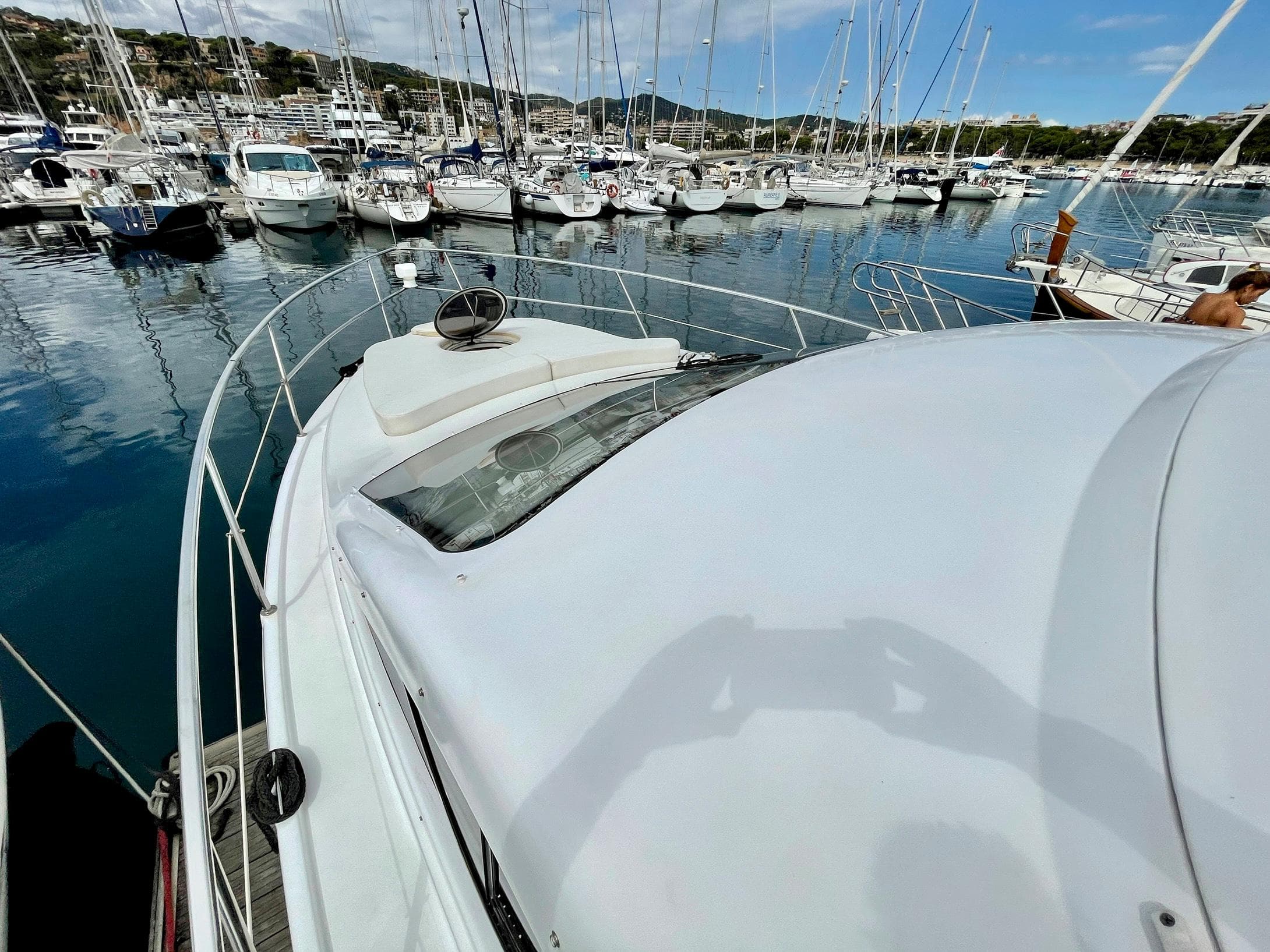 Genesis Boats 37 Flybridge · 15