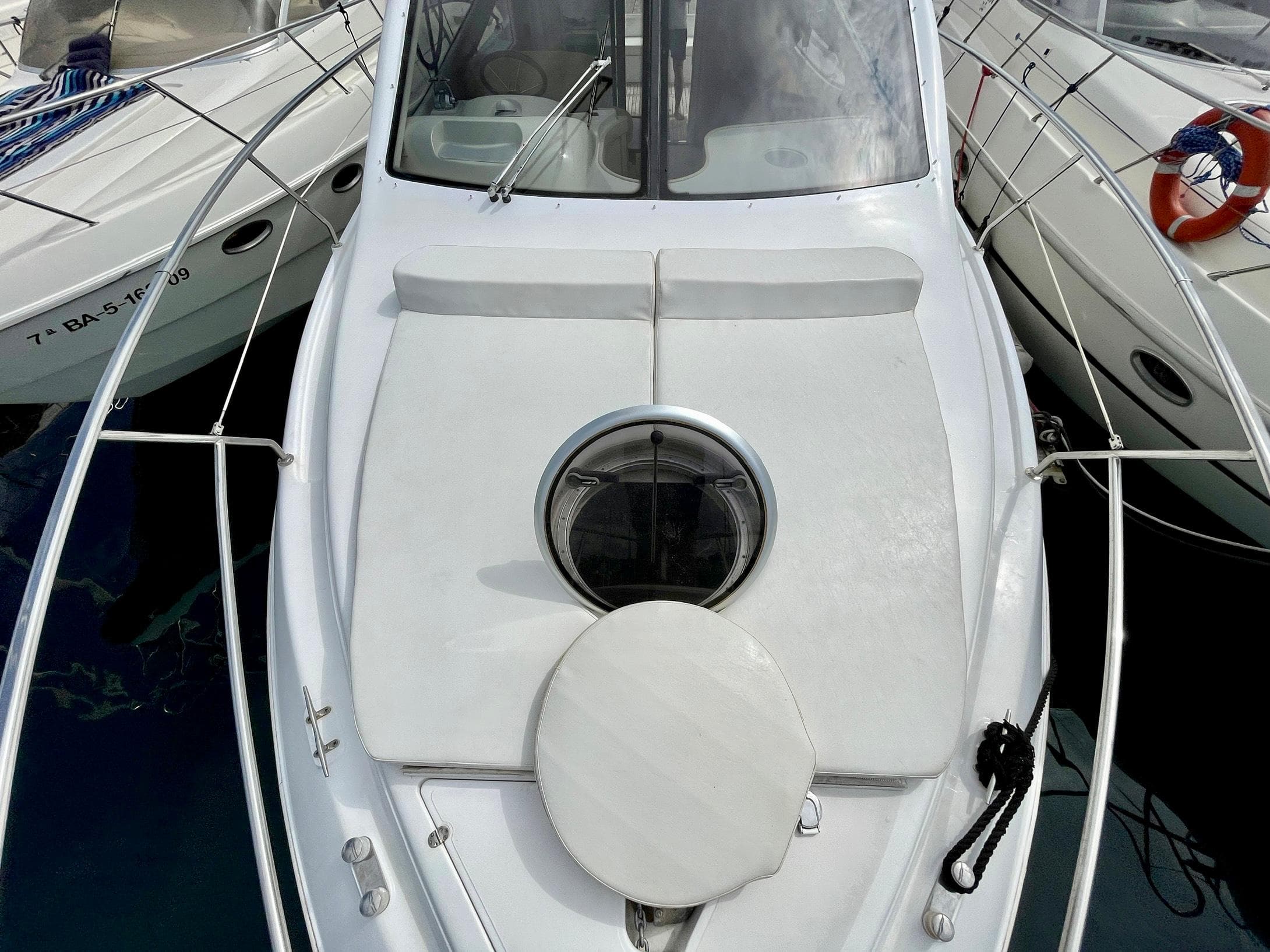 Genesis Boats 37 Flybridge · 17