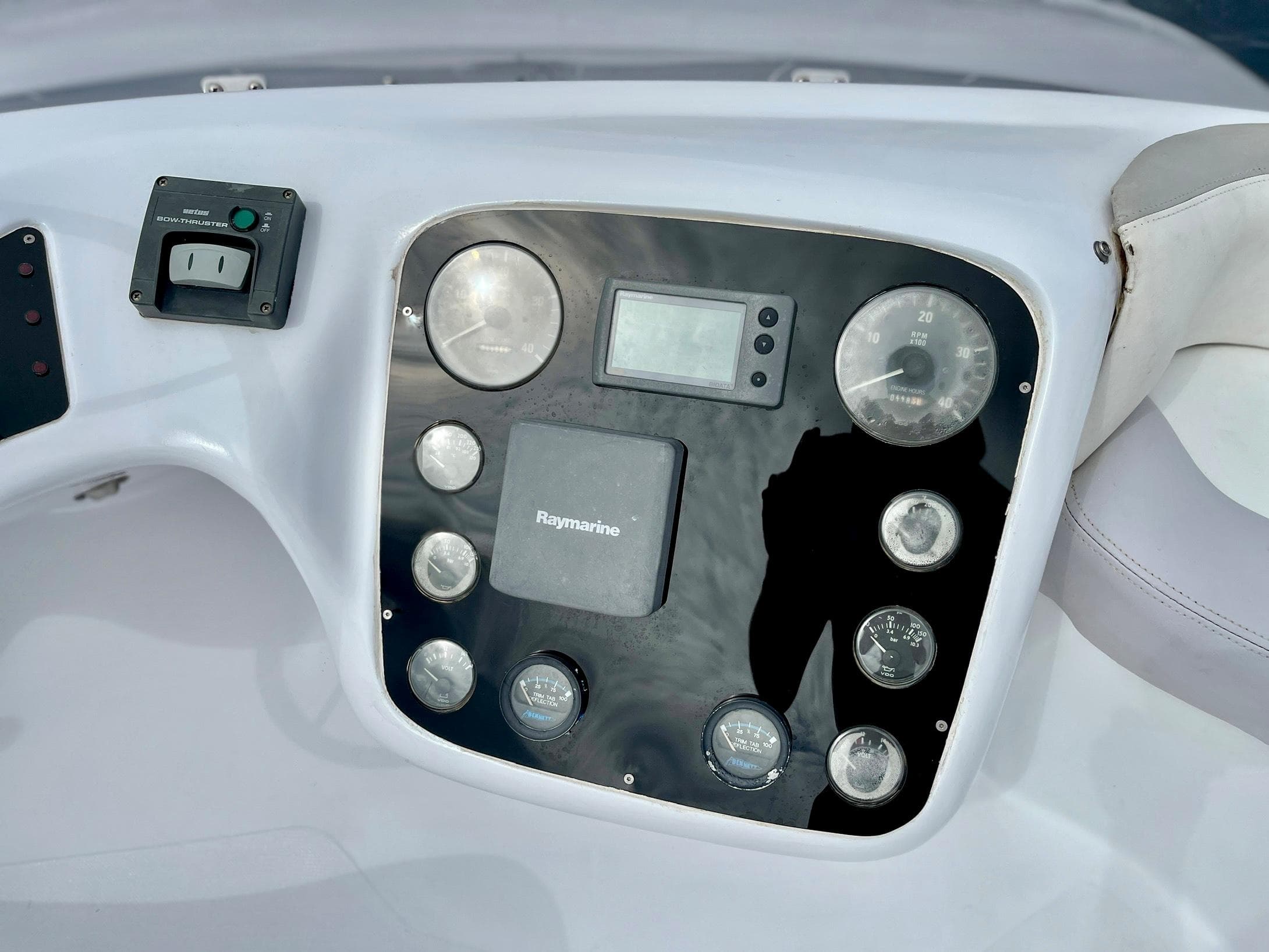Genesis Boats 37 Flybridge · 23
