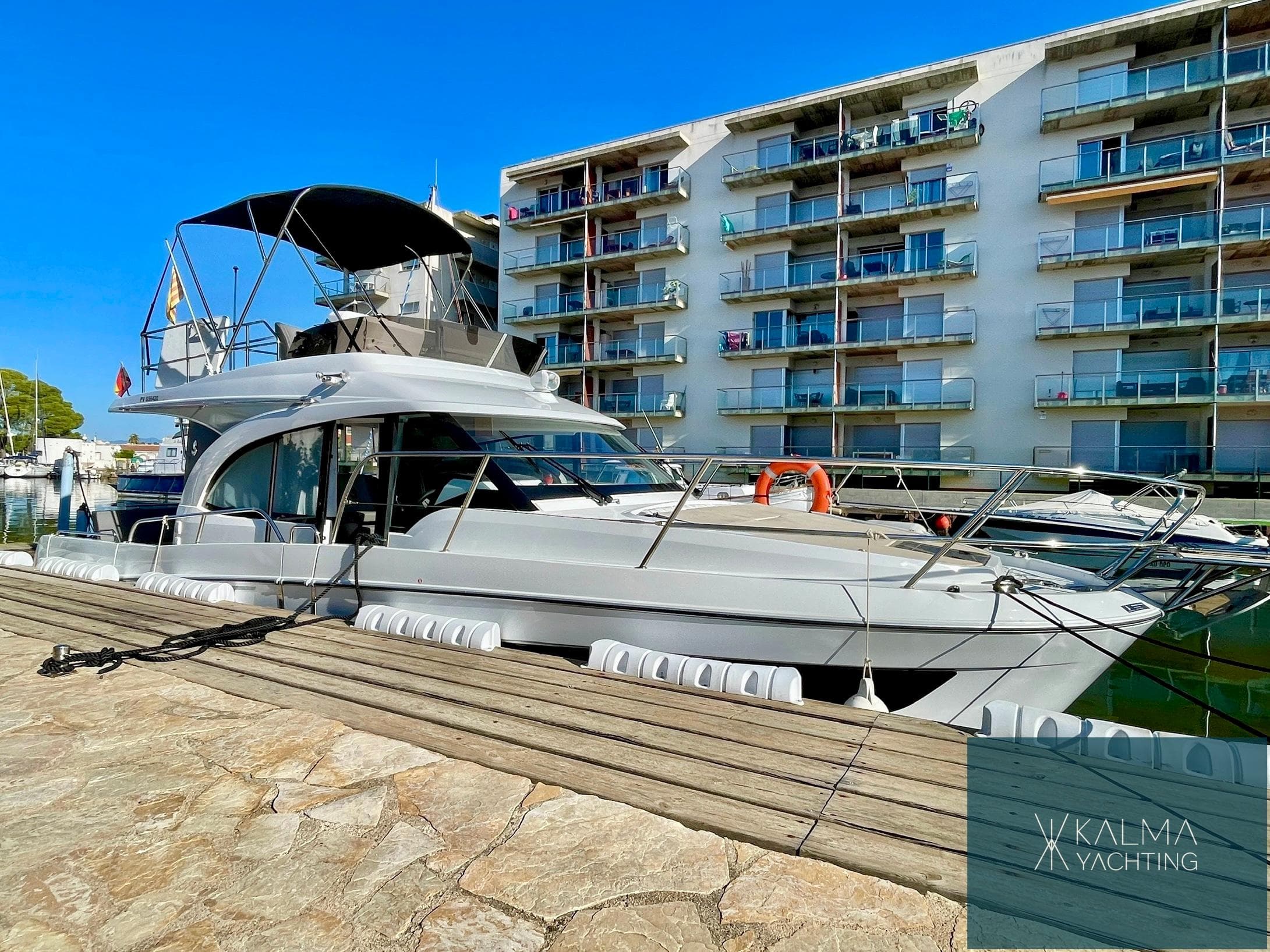 Beneteau Antares 11 Fly · 1