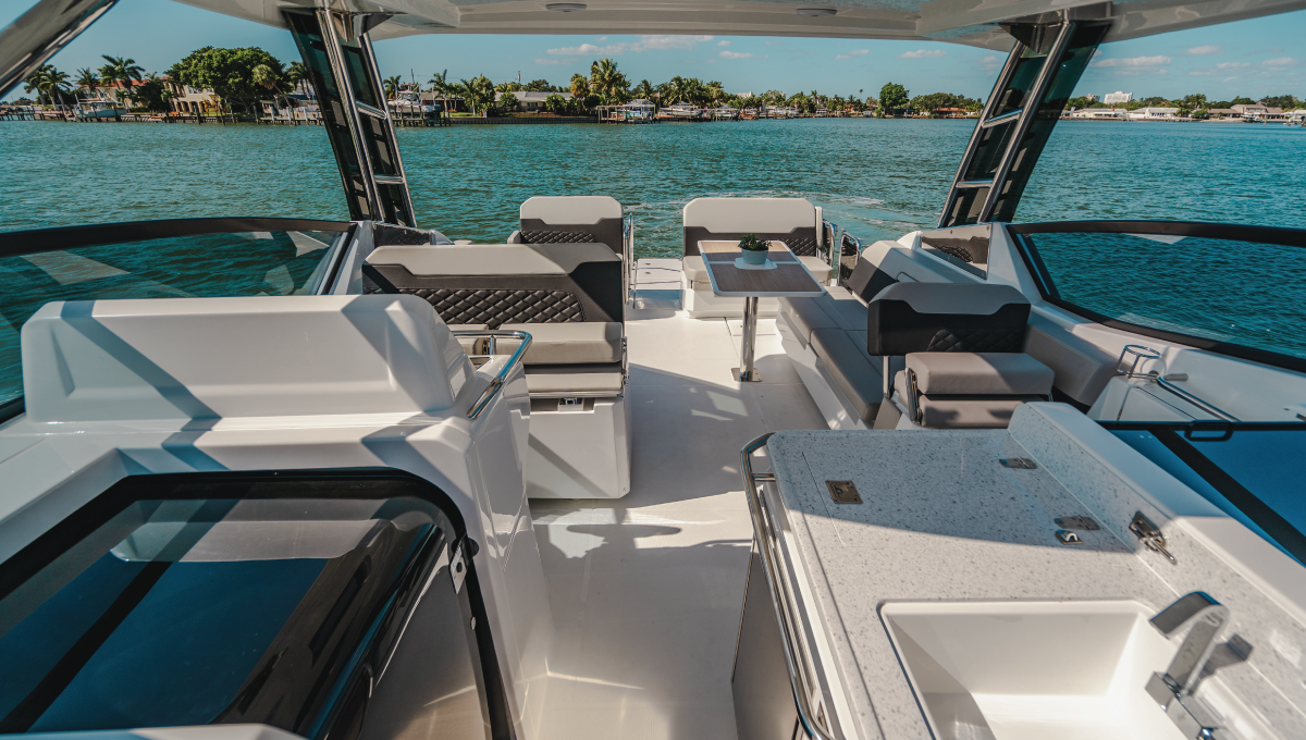 Bañera del Aquila 32 Sport