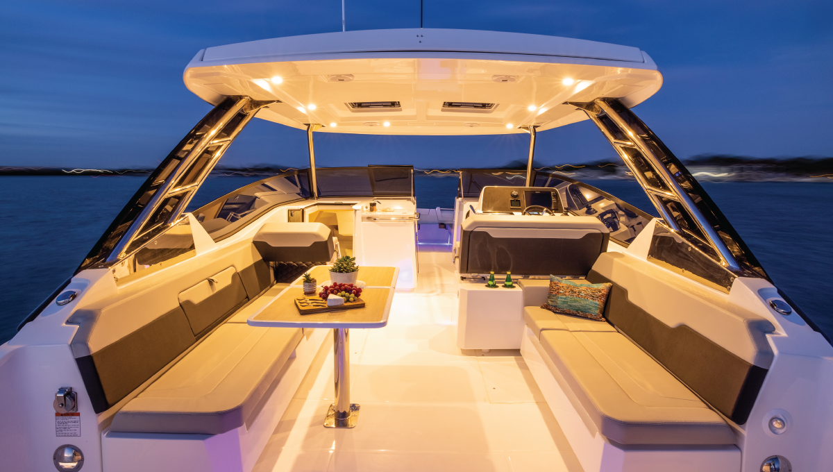Mesa de comedor exterior del Aquila 32 Sport