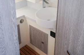 Lavabo del baño independiente del Kumbra 34